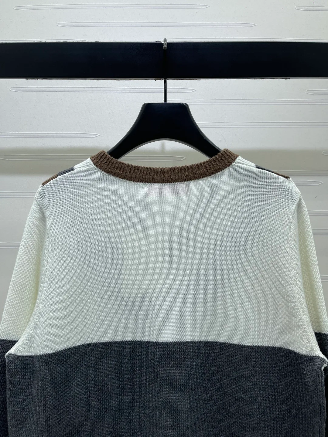 Women's Jumpers And Sweaters VALENTINO 18140974