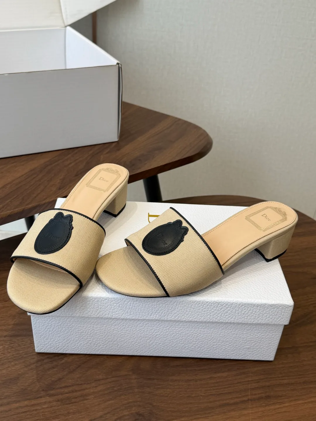 Women's Flip-Flops CHRISTIAN DIOR 17580782