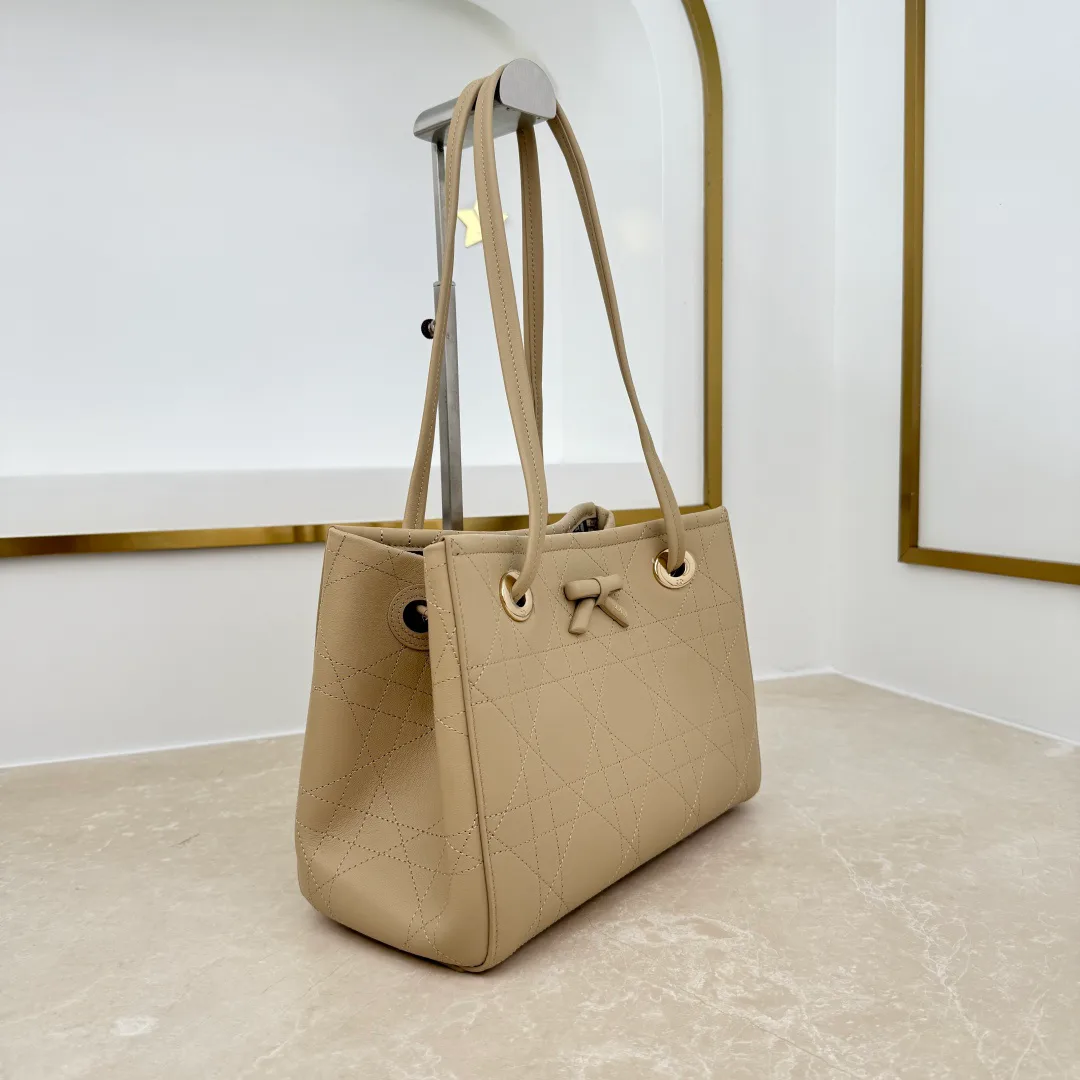 Women's Classic Handbags CHRISTIAN DIOR 18187884