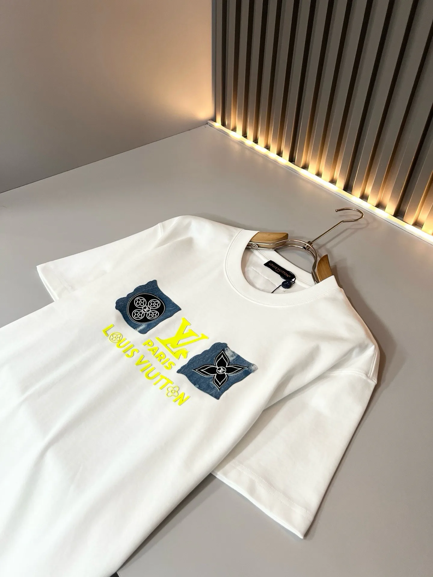 Men's T-Shirts LOUIS VUITTON 18243910