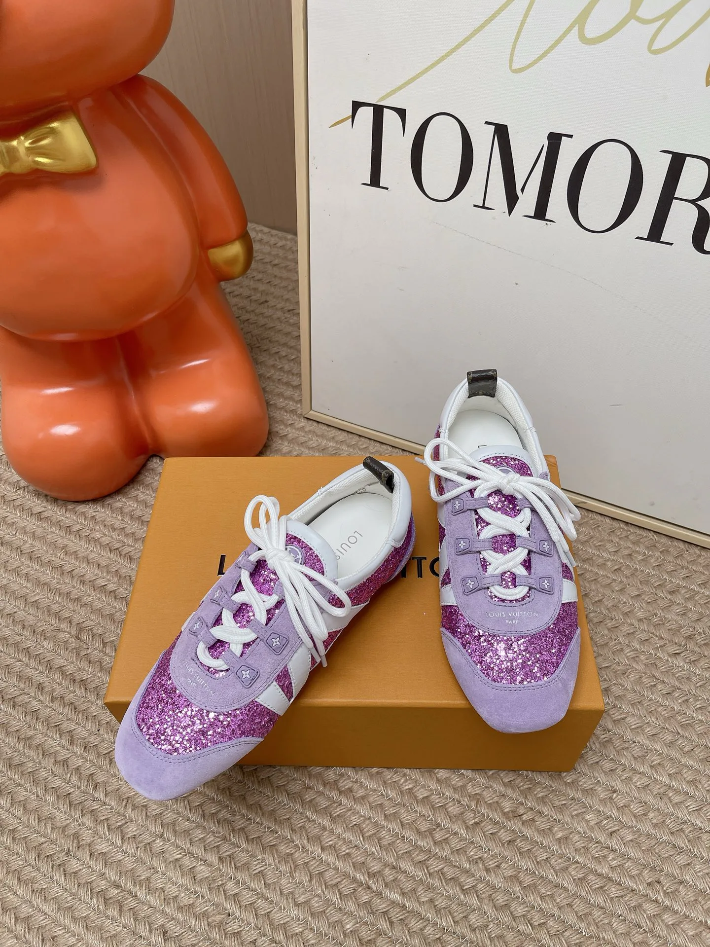 Women's Sneakers LOUIS VUITTON 17449408