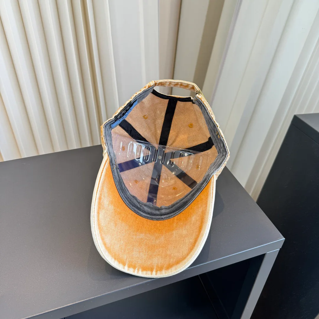 Hats PRADA 17515170