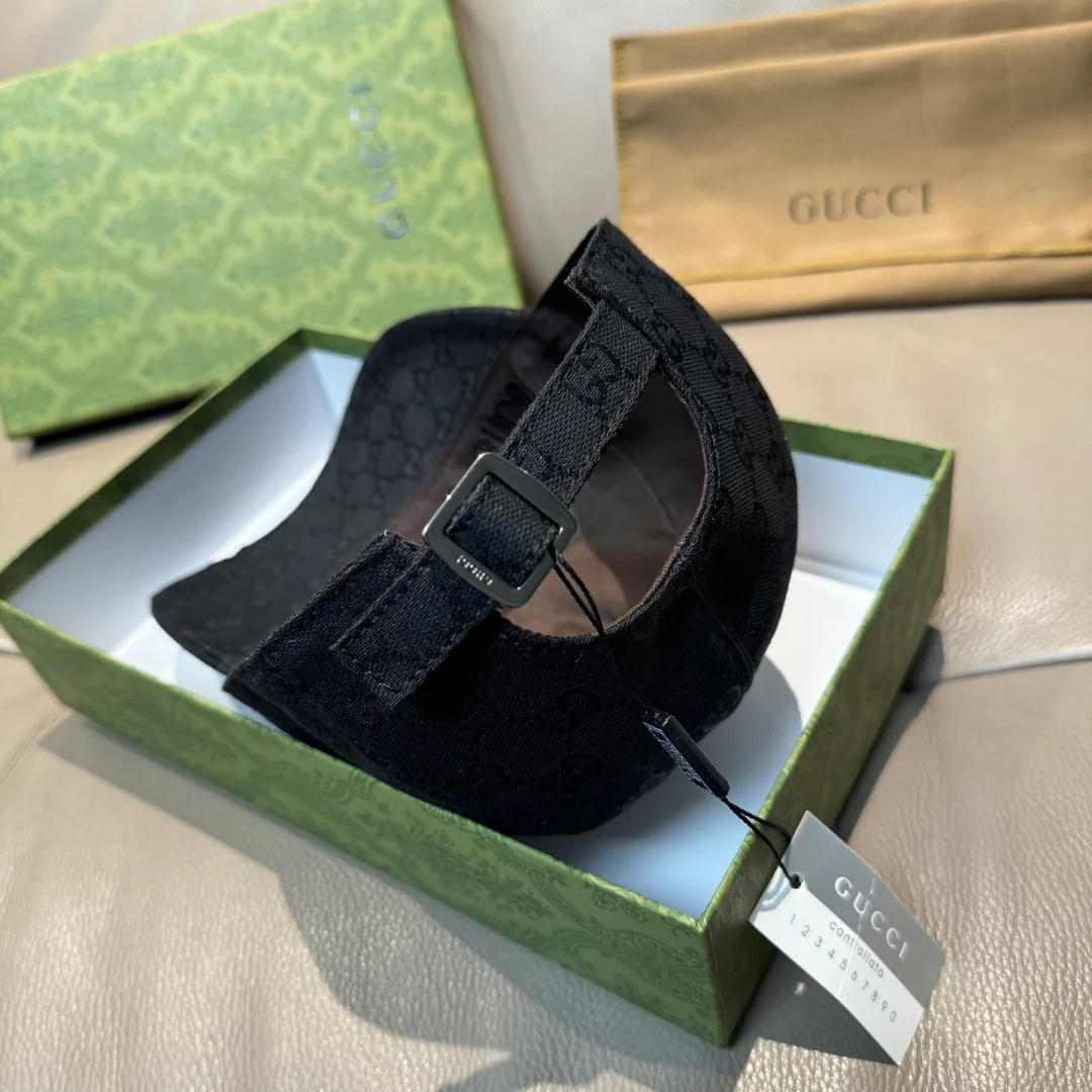 Hats GUCCI 17515257