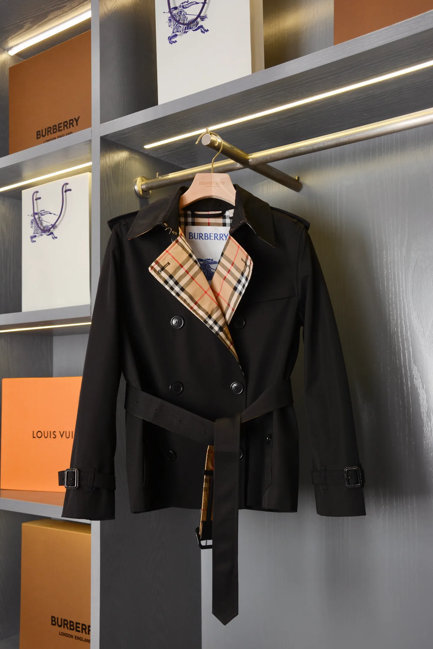 Women's Trench Coats BURBERRY 18512839