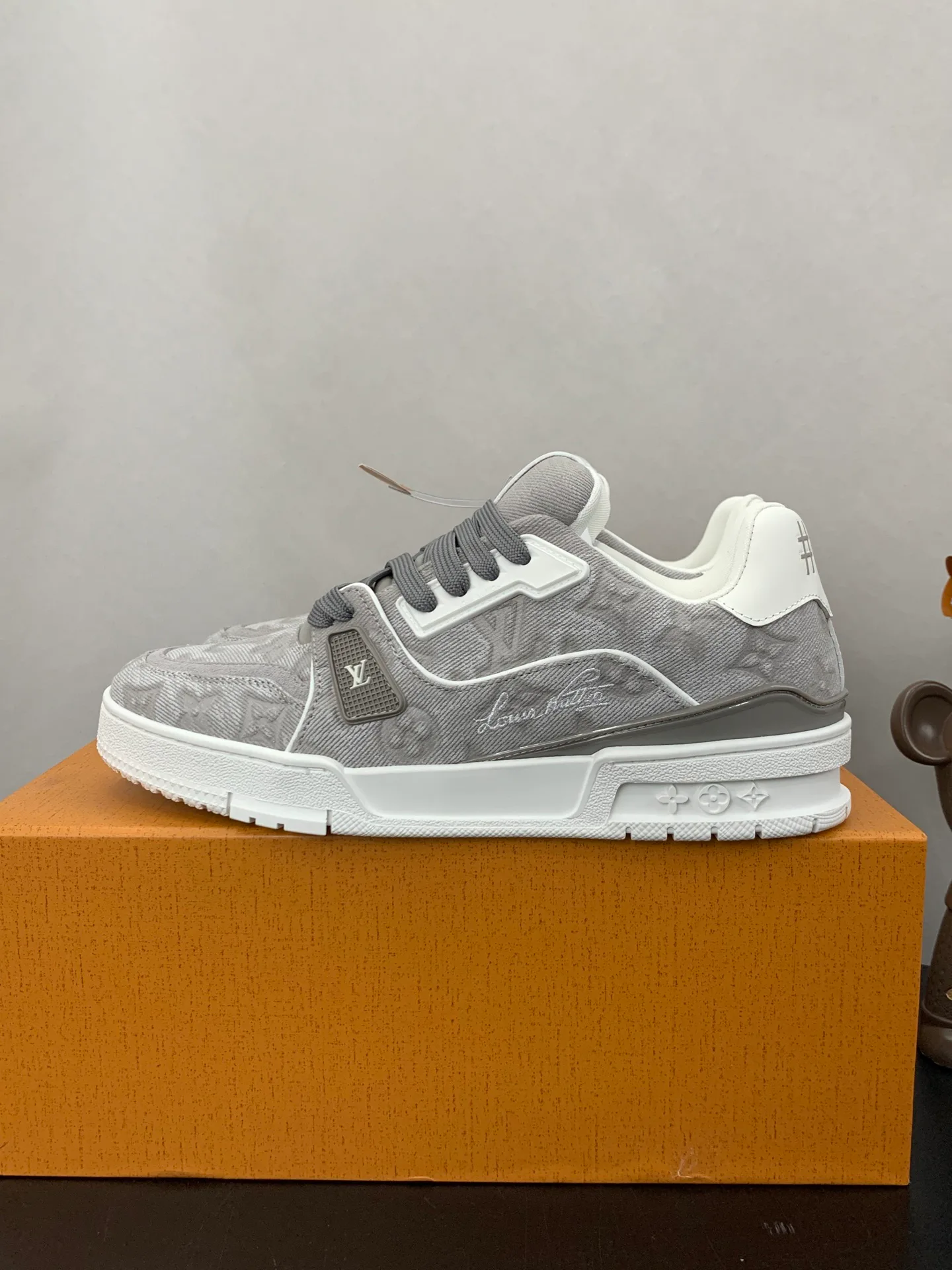 Women's Sneakers LOUIS VUITTON 17545276