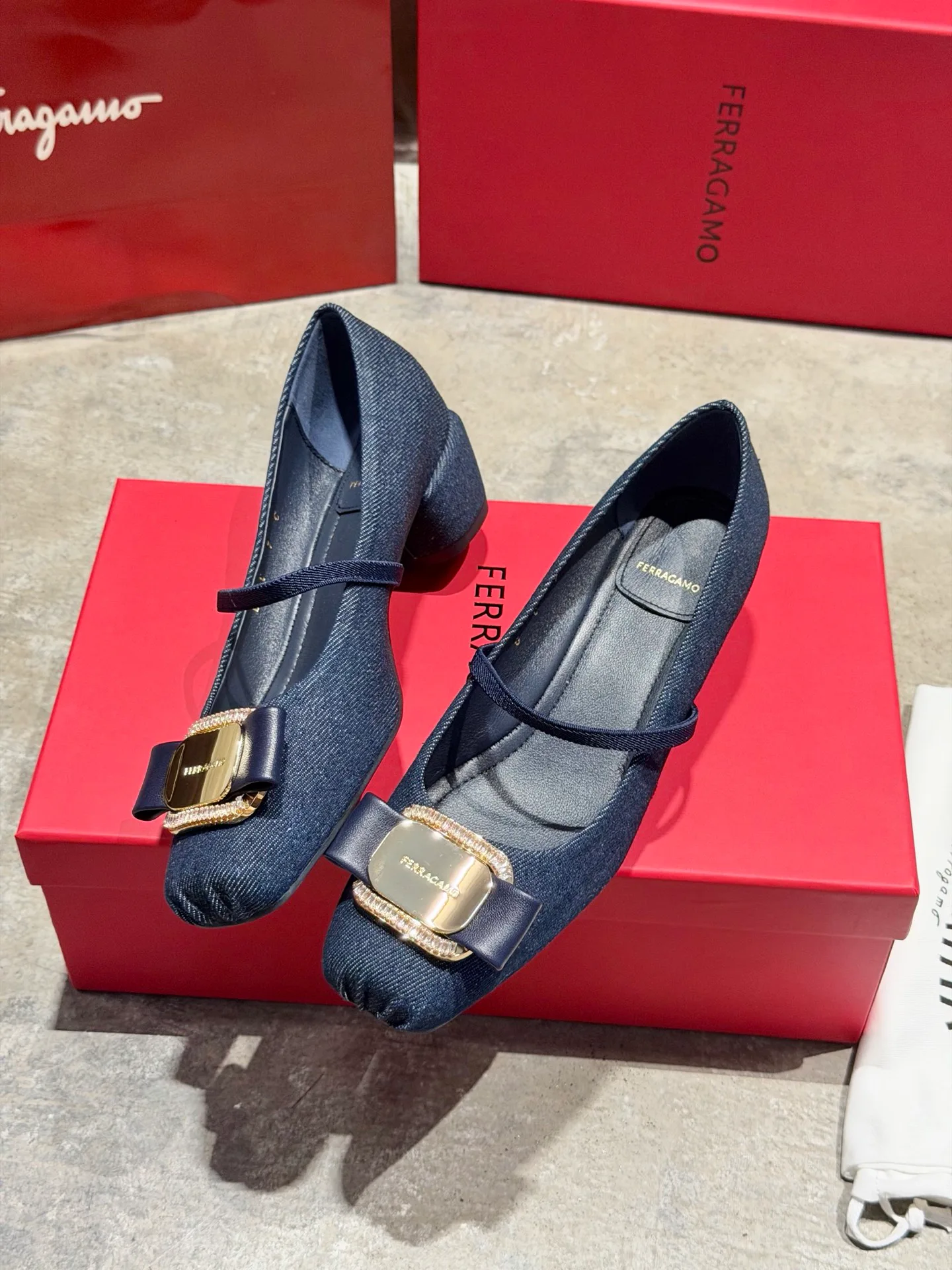 Women's Heels SALVATORE FERRAGAMO 17642552