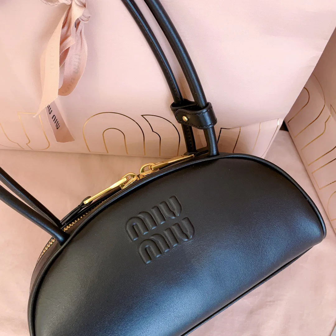 Классические Сумки Женские Miu Miu 18598423