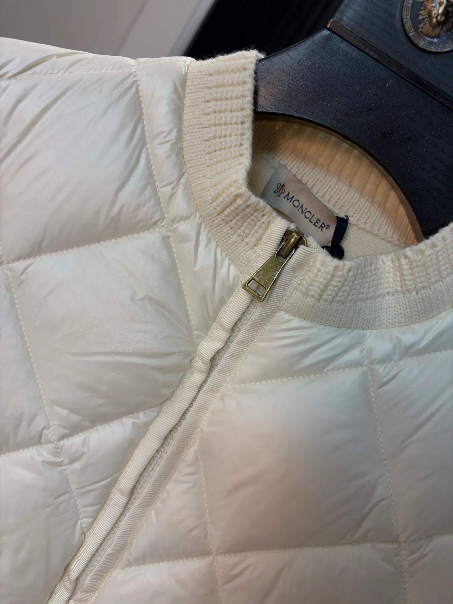 Men's Jackets And Down Jackets MONCLER 18231144