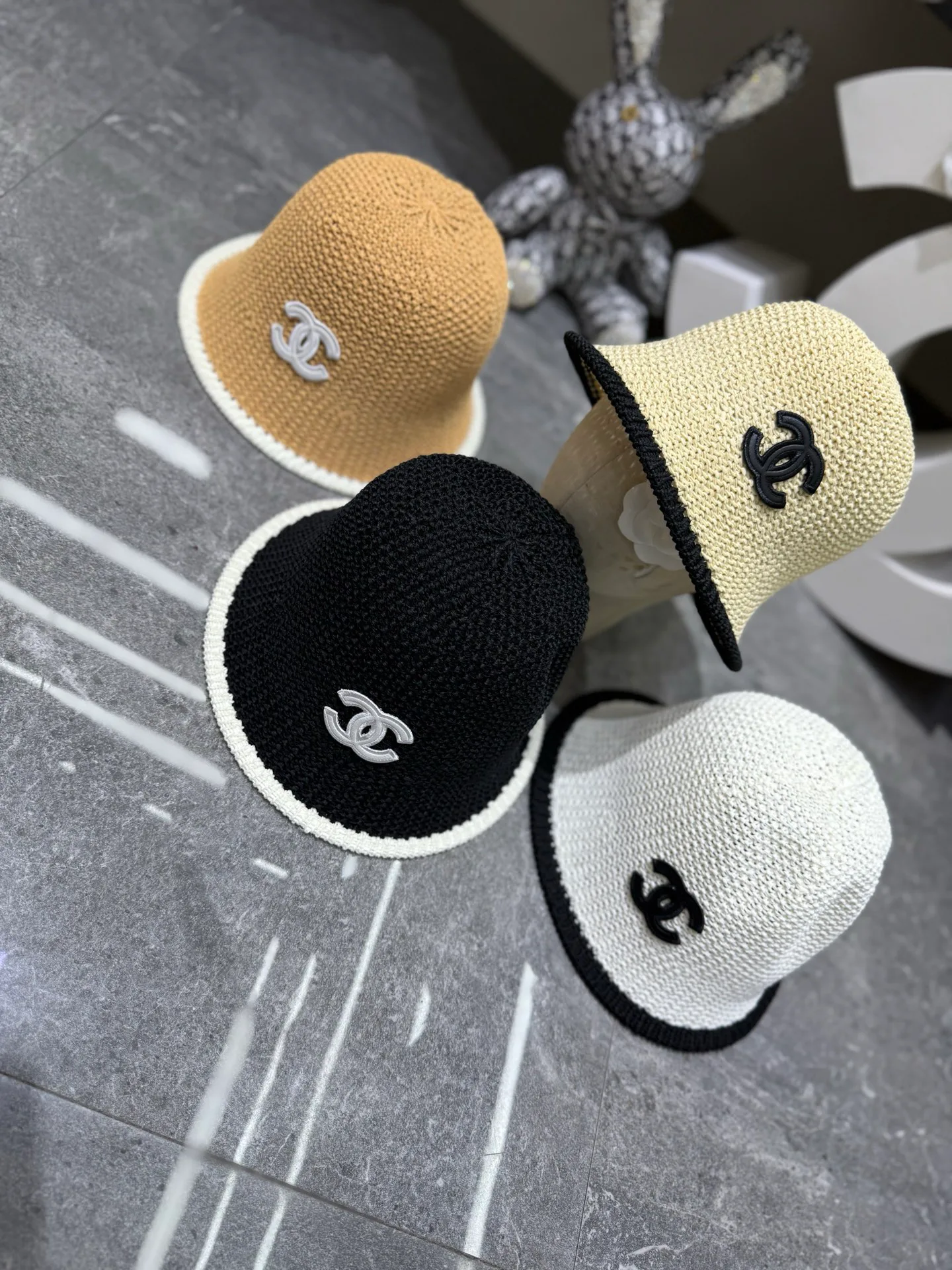 Hats CHANEL 17810491