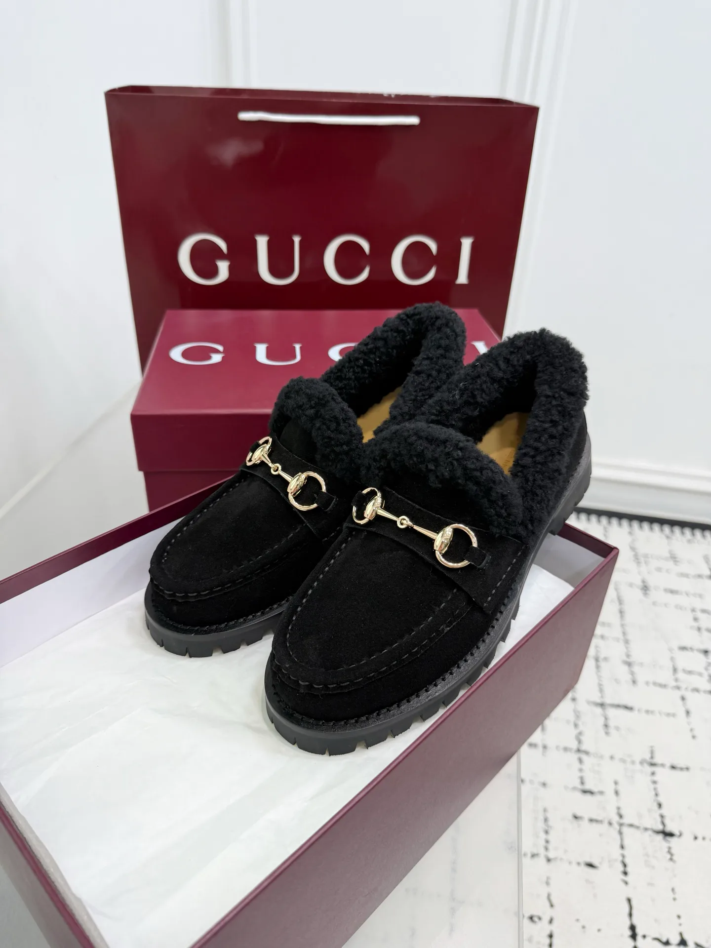 Women's Loafers And Moccasins GUCCI 18393486