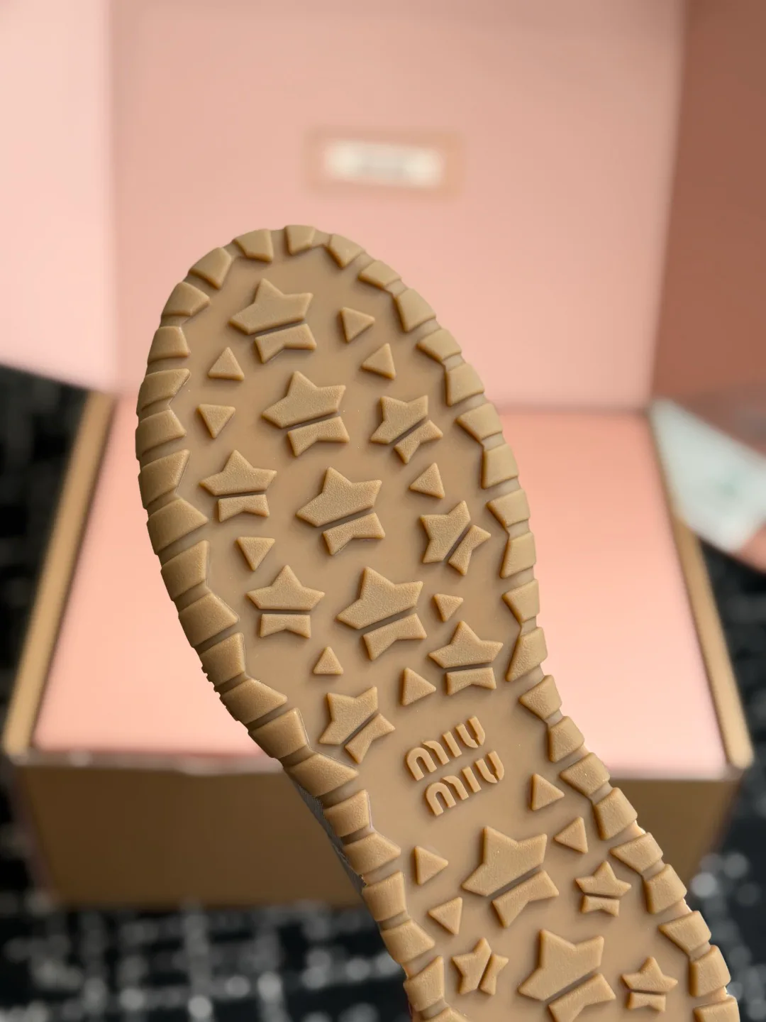 Women's Sneakers MIU MIU 17804443
