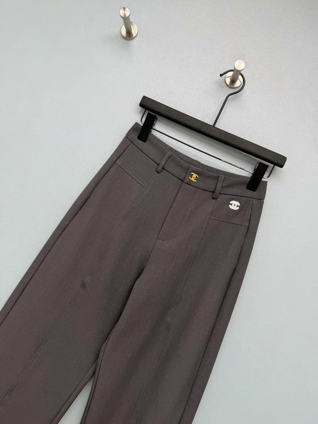 Women's Trousers CHANEL 18401435