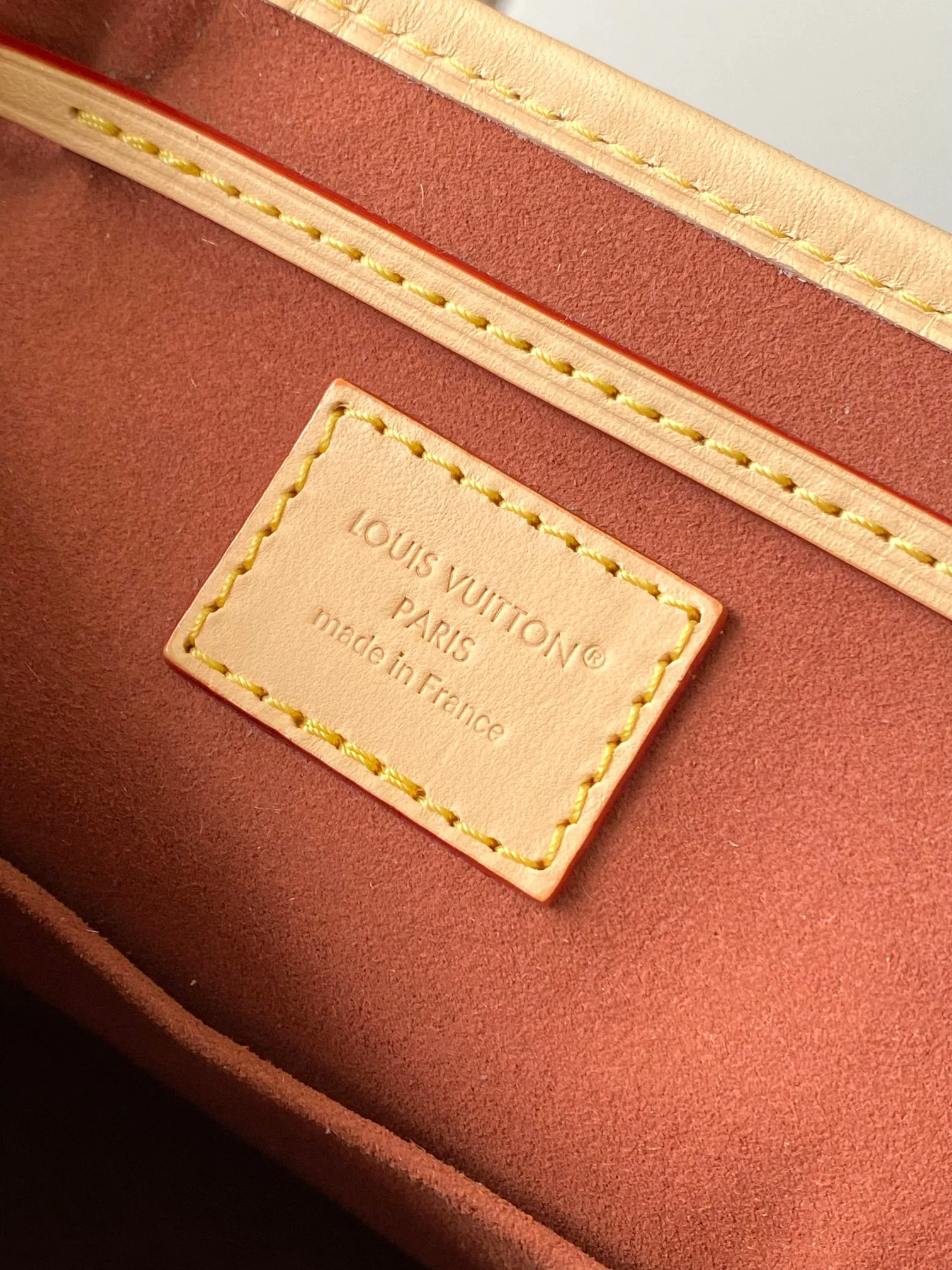 Women's Classic Handbags LOUIS VUITTON 17906937