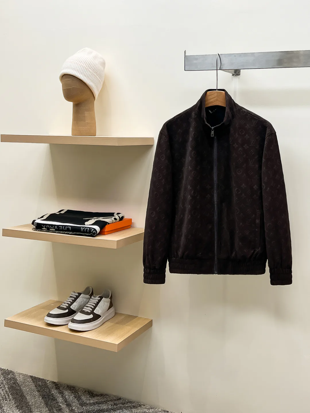 Men's Jackets And Down Jackets LOUIS VUITTON 18499108