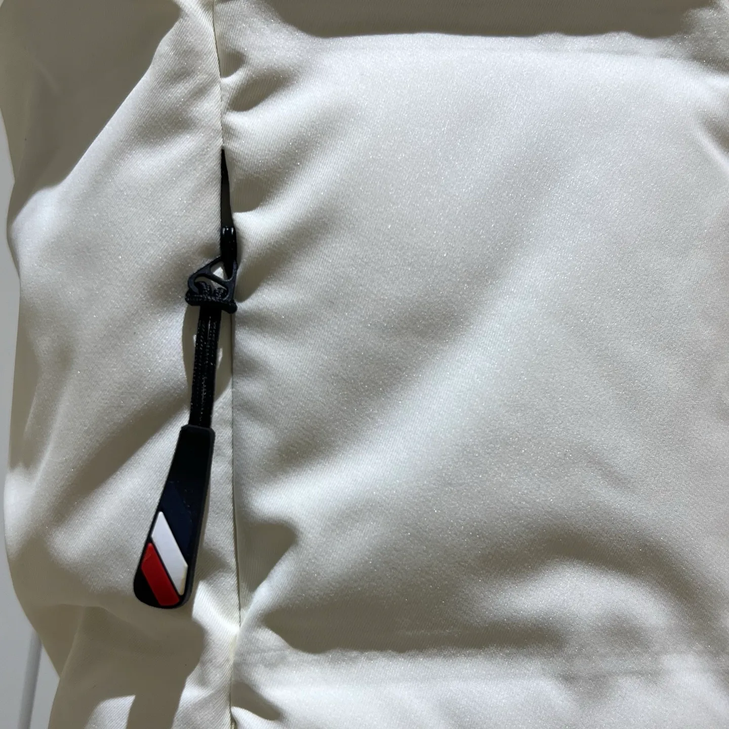 Women's Jackets And Down Jackets MONCLER 18180078
