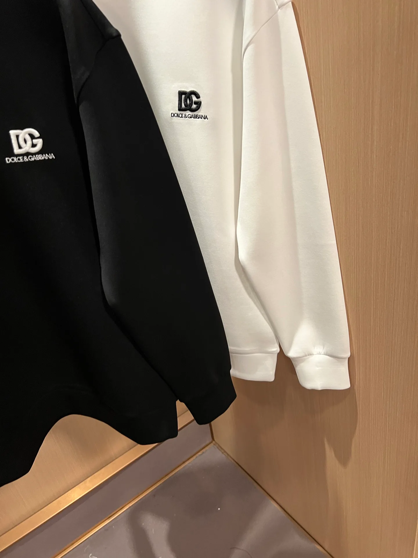 Men's Sweatshirts And Hoodies DOLCE & GABBANA 18519631