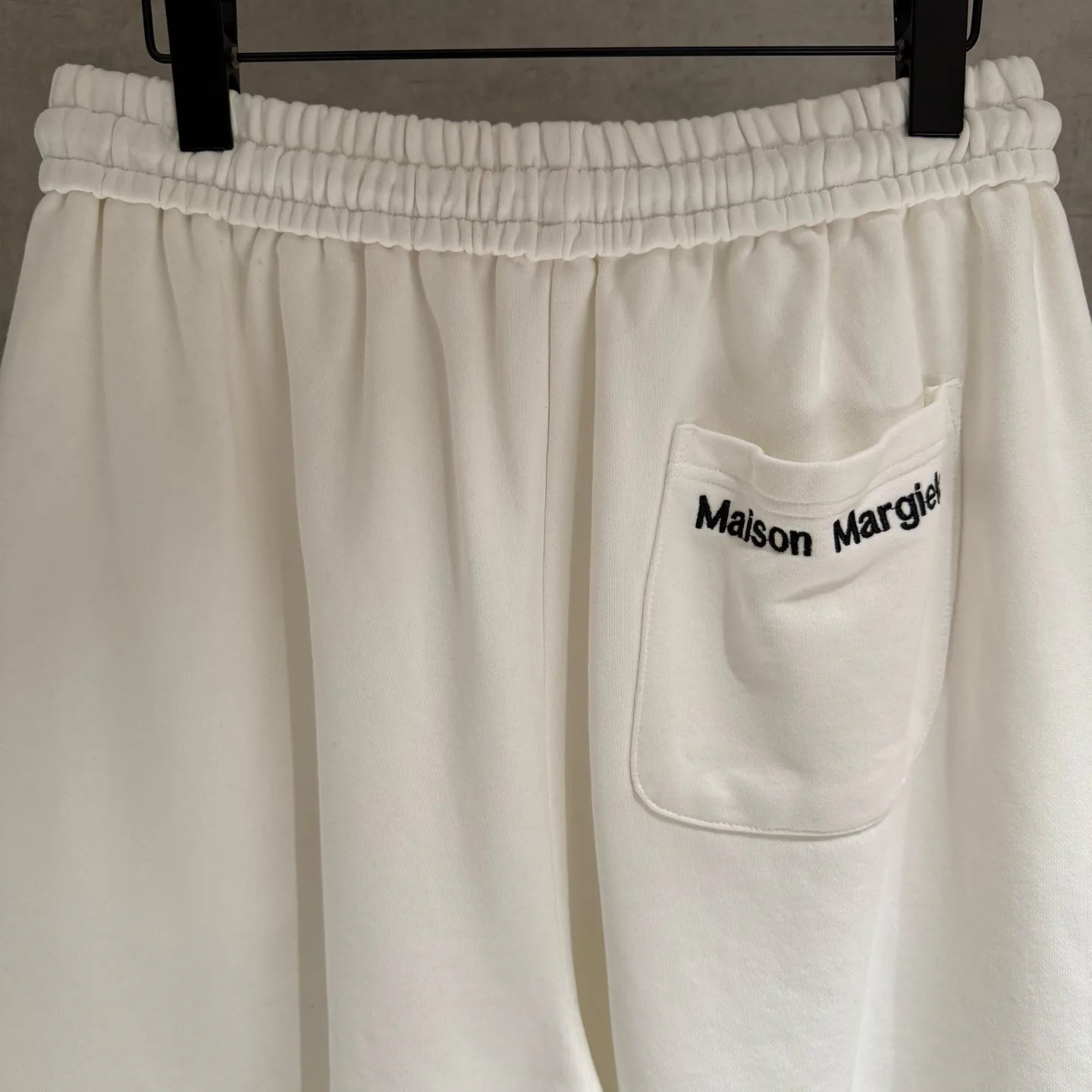 Men's Shorts MAISON MARGIELA 17610087