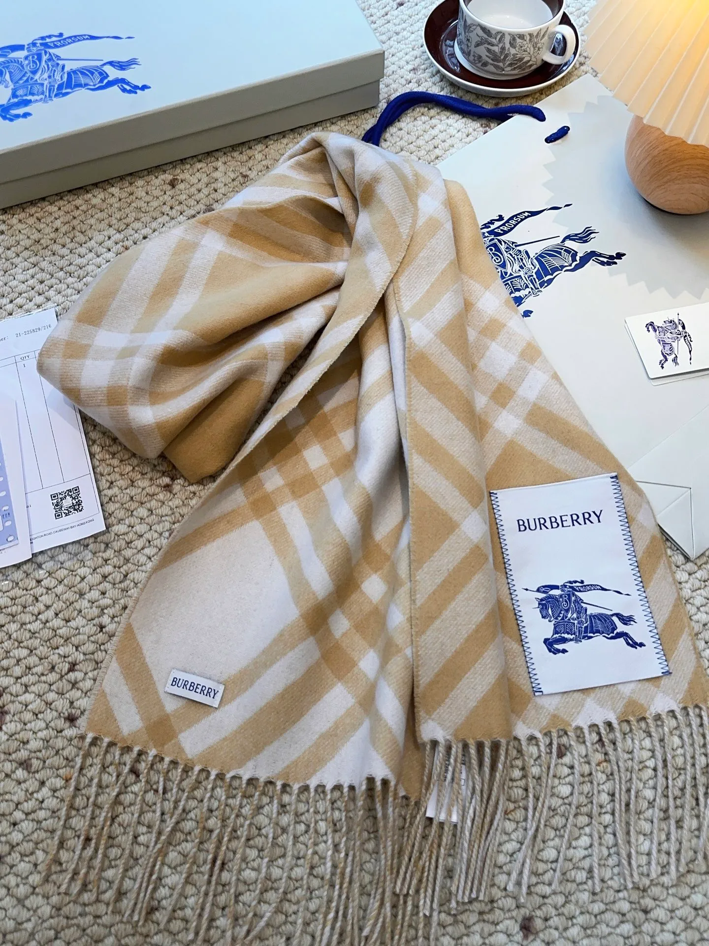 Scarves BURBERRY 18105487