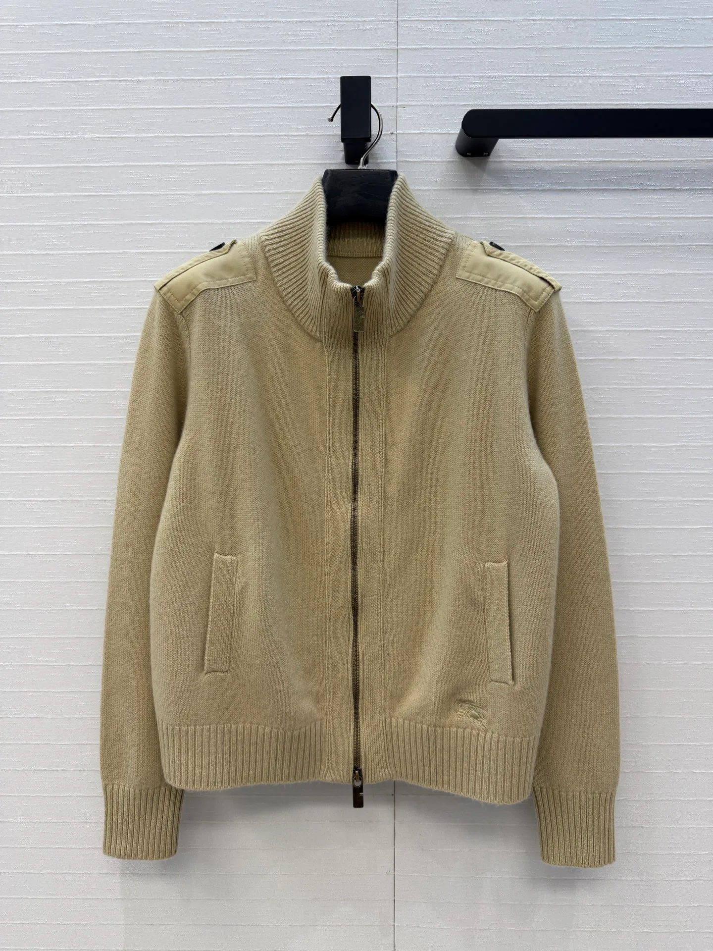 Women's Jumpers And Sweaters BURBERRY 18349552