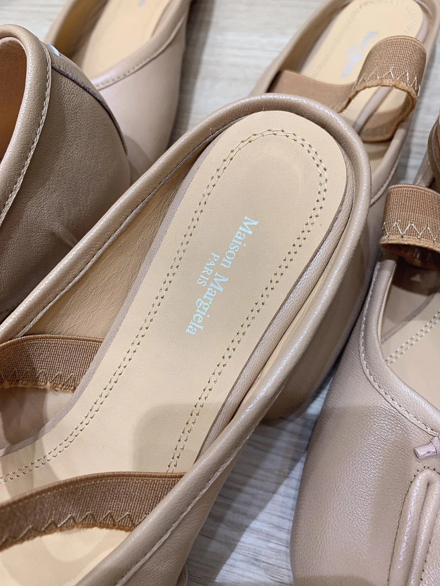 Women's Ballet Flats MAISON MARGIELA 18160100