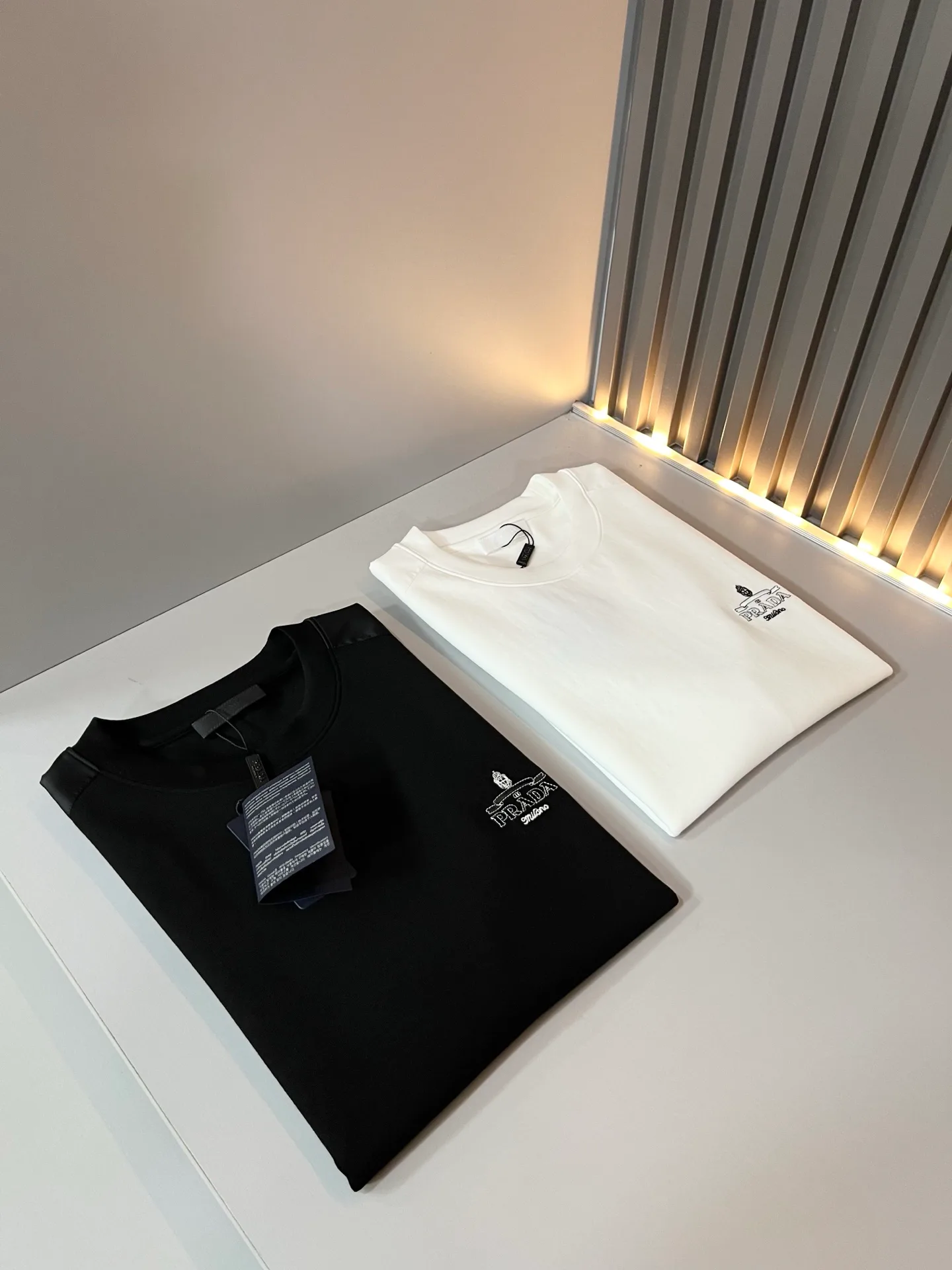 Men's T-Shirts PRADA 18519510