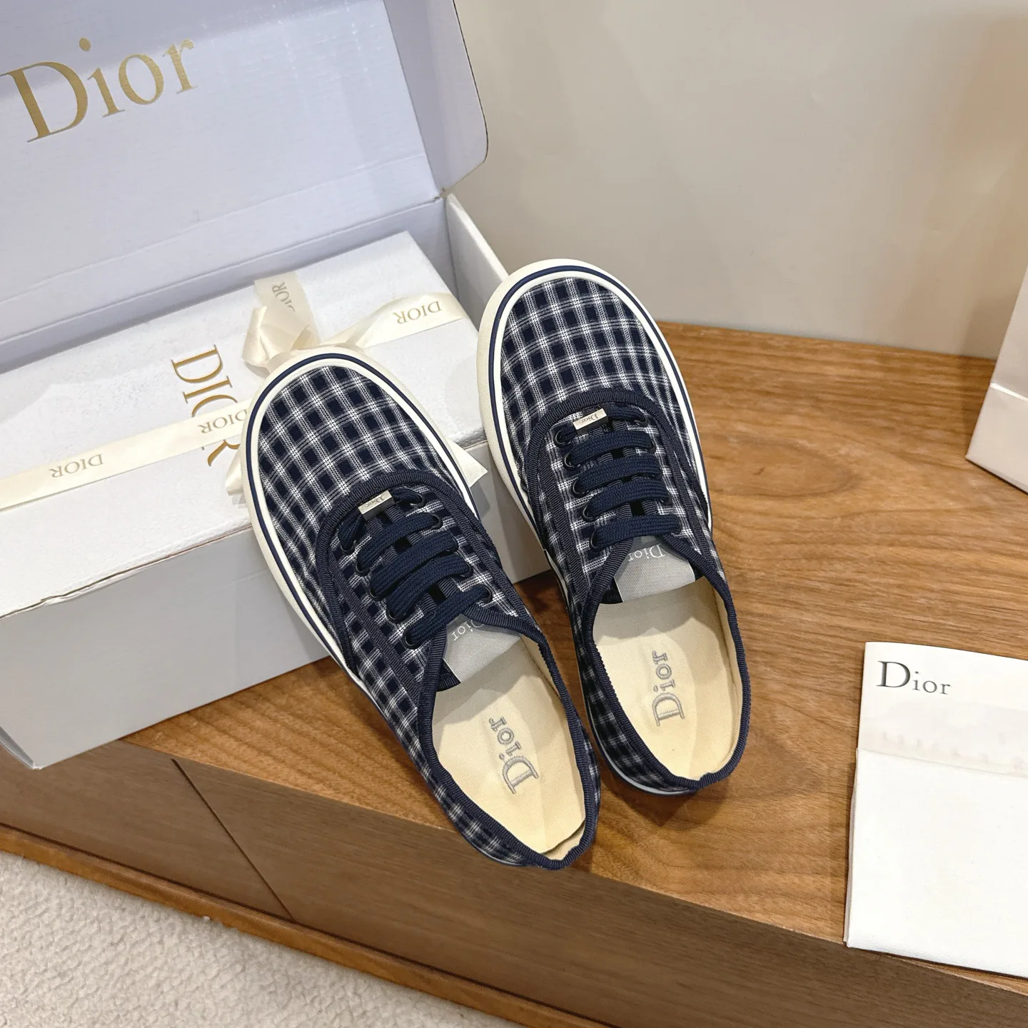 Women's Sneakers CHRISTIAN DIOR 18083842