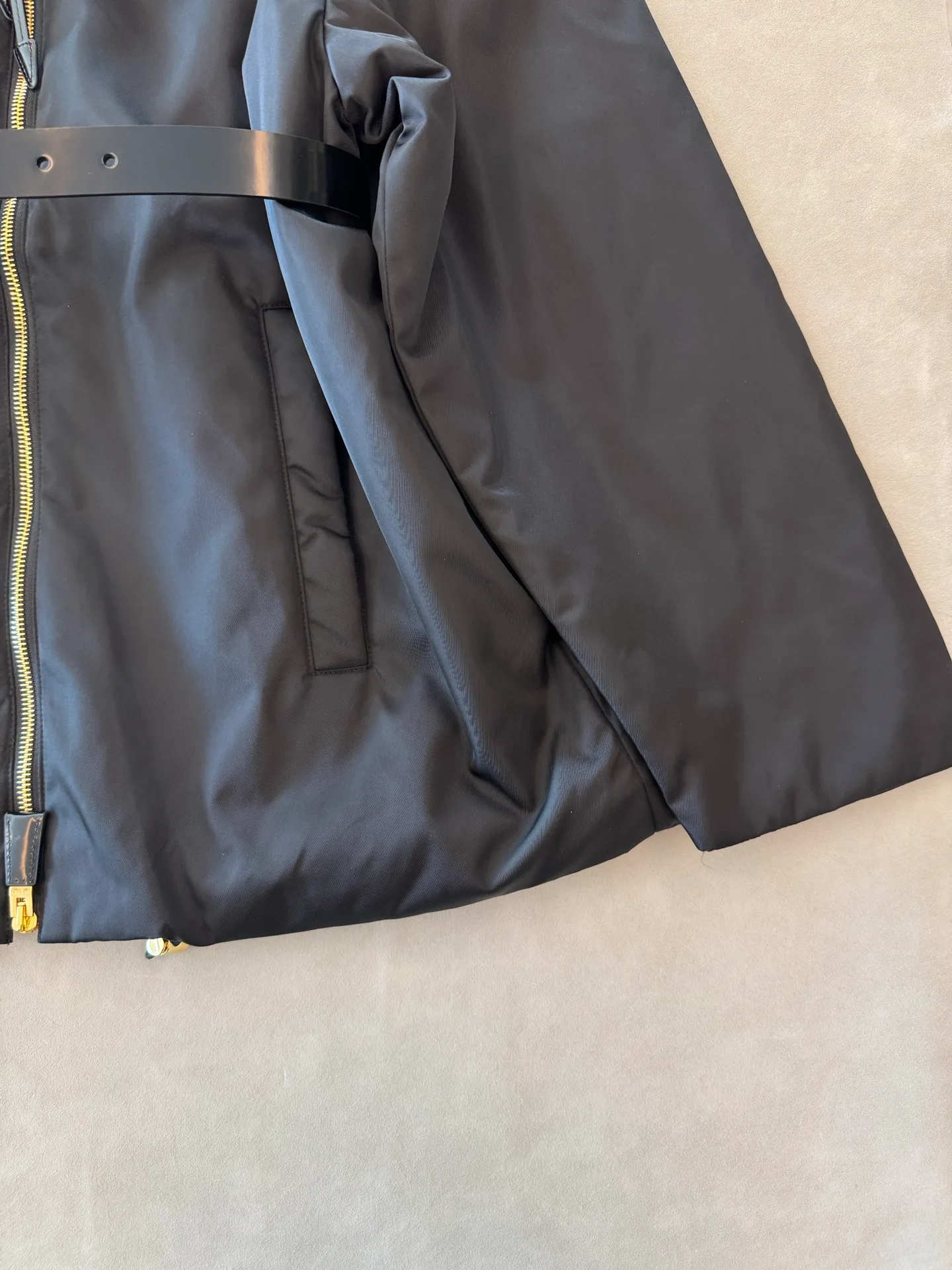 Women's Jackets And Down Jackets PRADA 18189294