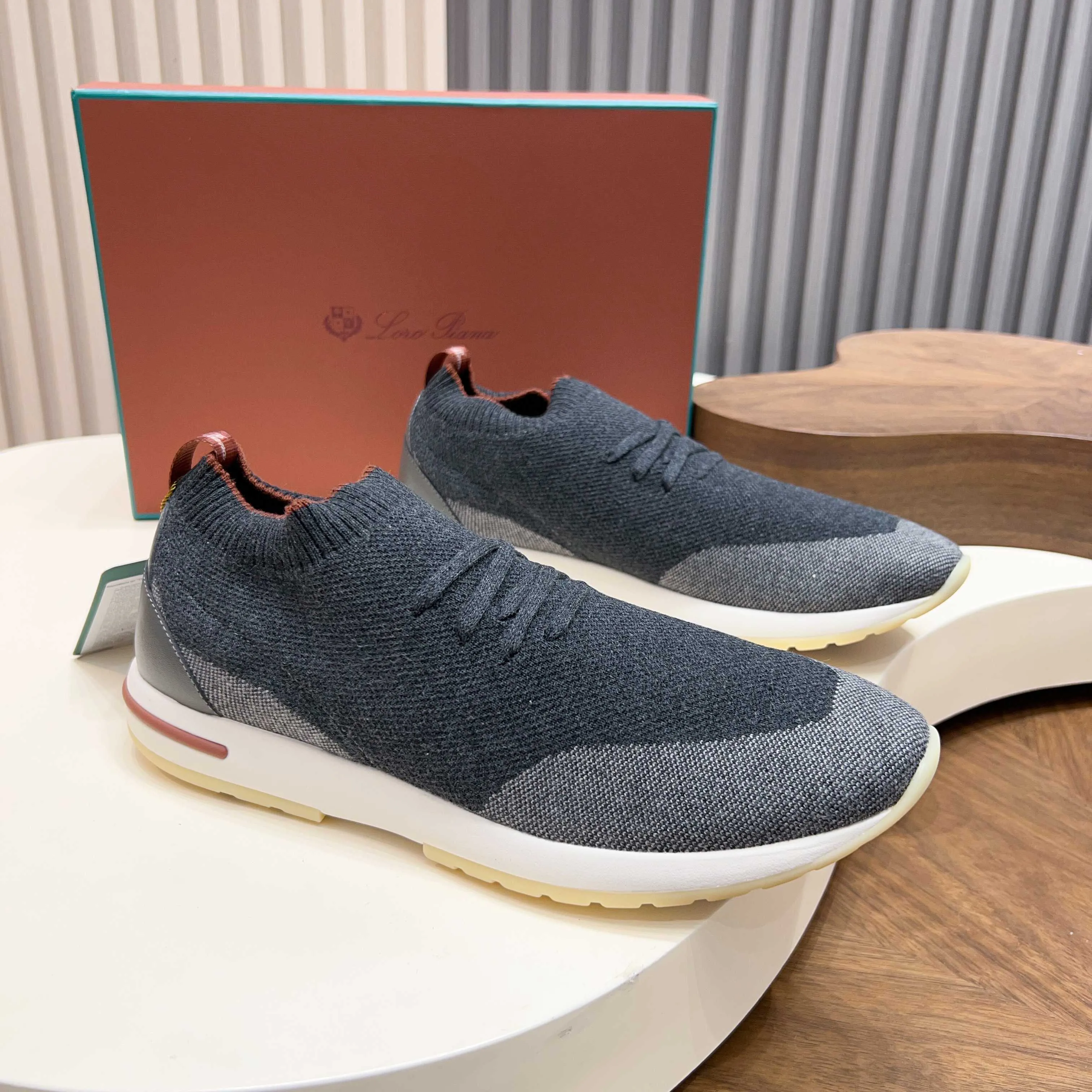 Men's Sneakers LORO PIANA 18250747