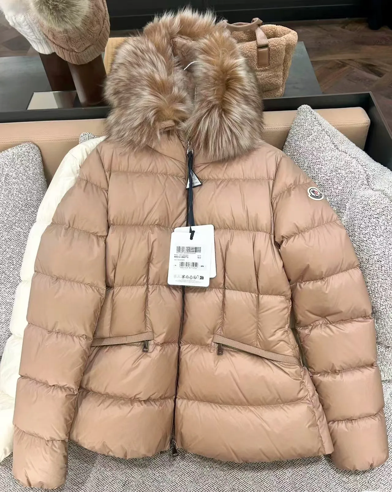 Women's Jackets And Down Jackets MONCLER 17964501