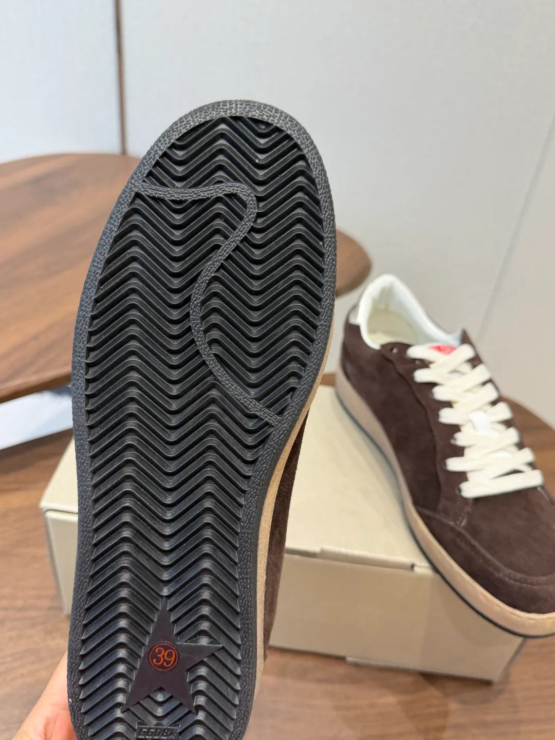 Women's Sneakers GOLDEN GOOSE 18357246