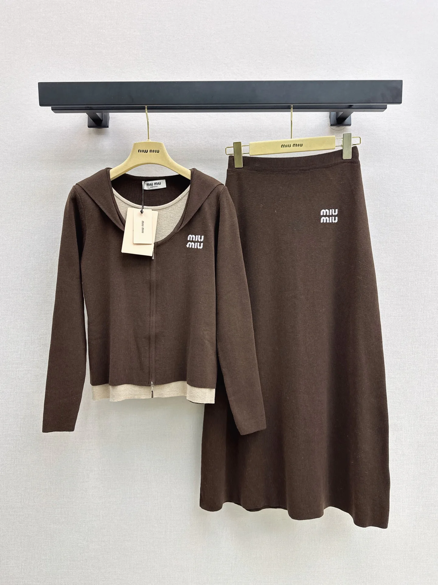 Women's Jumpers And Sweaters MIU MIU 19579645