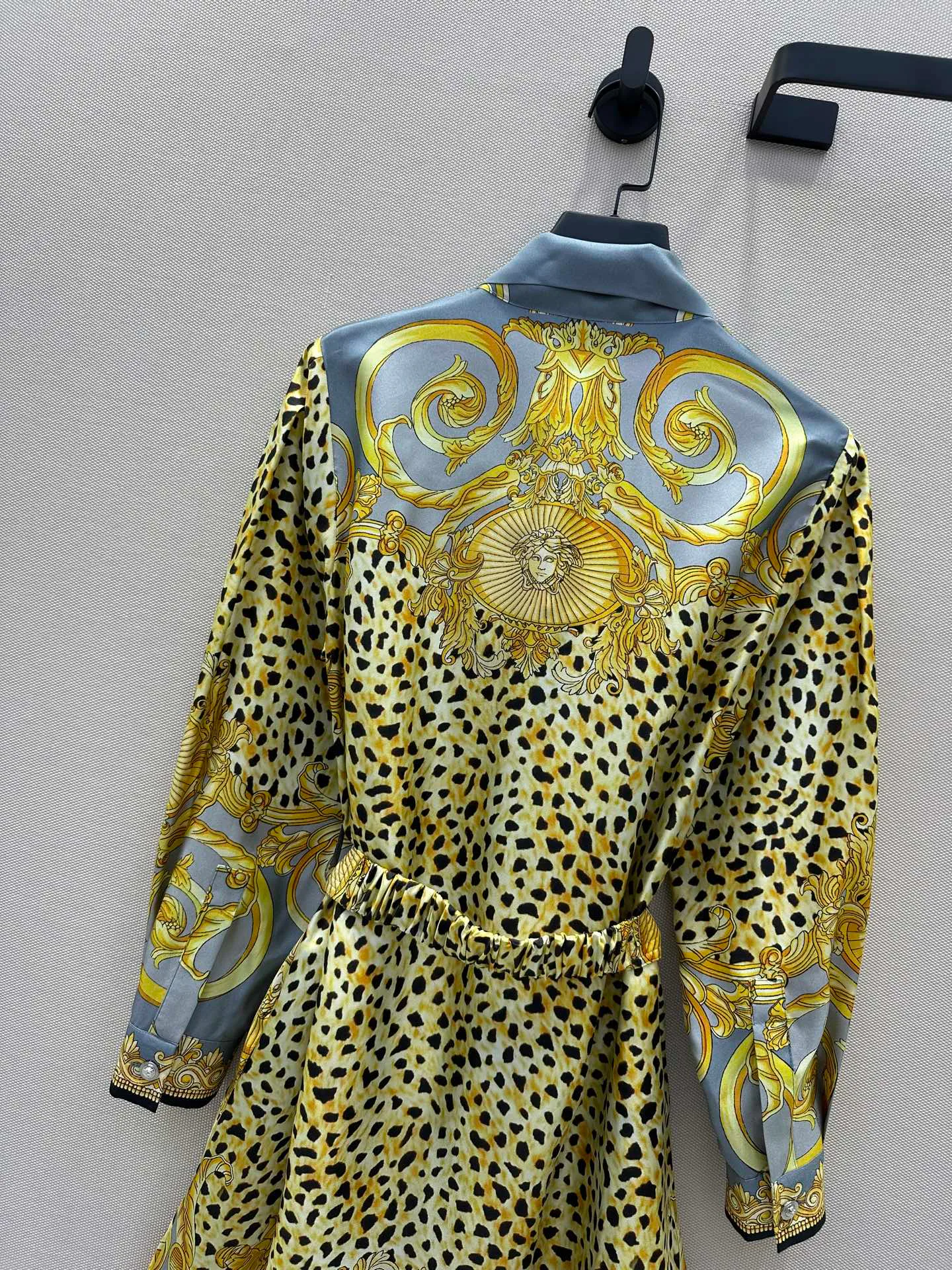 Платья Женские Versace 18580497