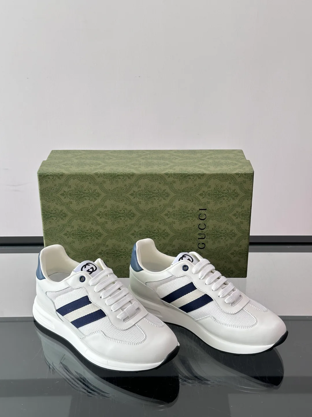 Men's Sneakers GUCCI 17646050