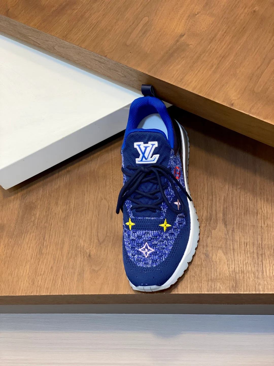 Men's Sneakers LOUIS VUITTON 17857244