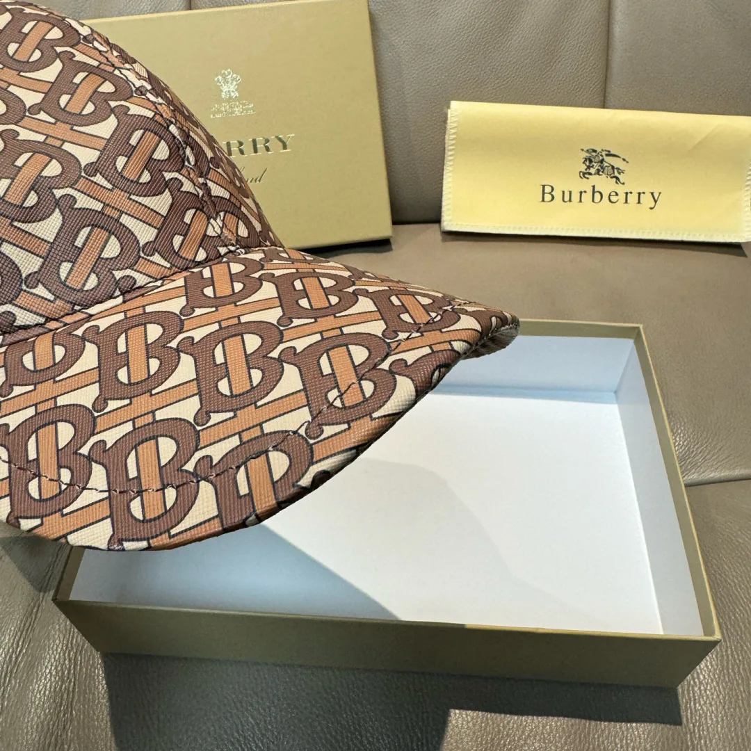 Hats BURBERRY 18347085