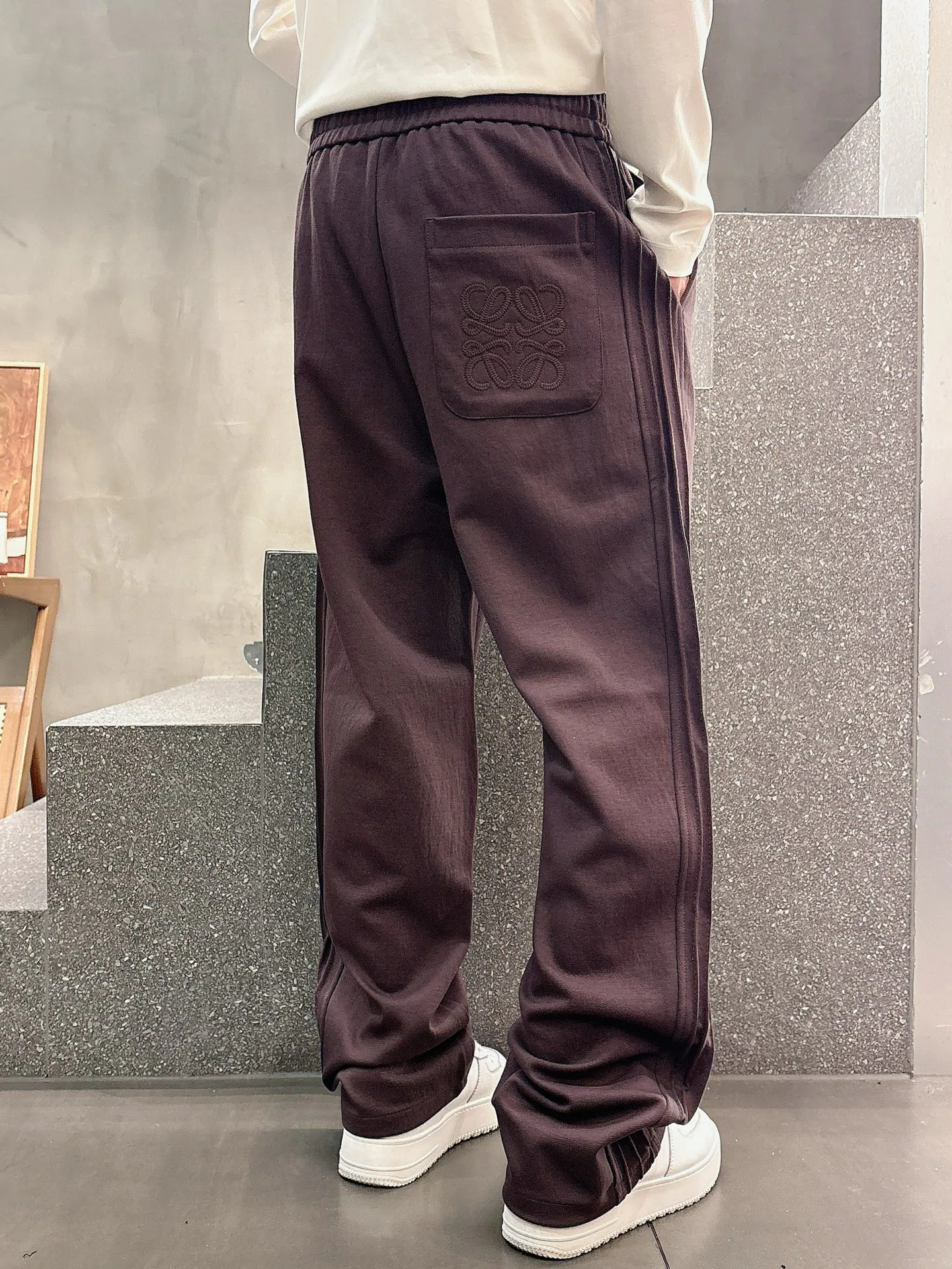 Men's Trousers LOEWE 18178261