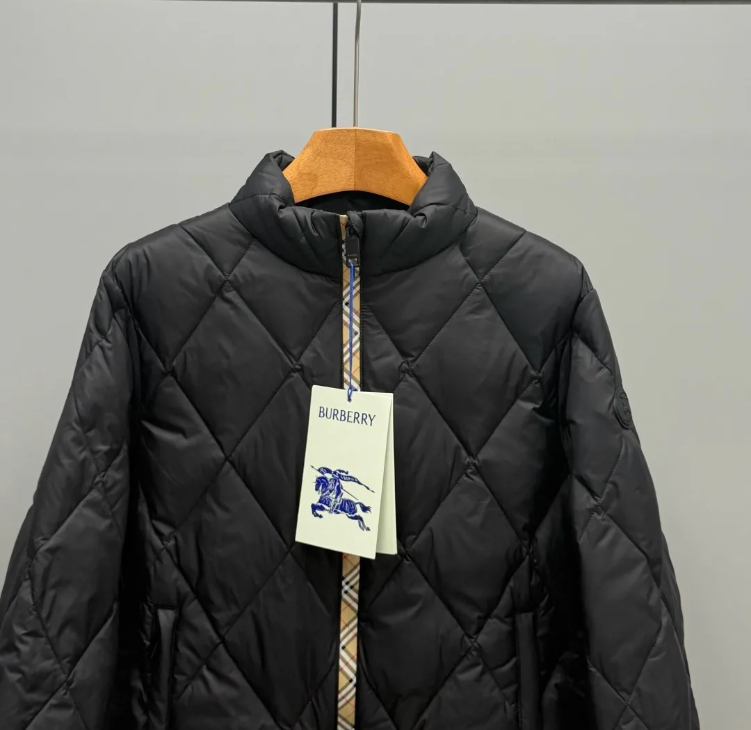 Women's Jackets And Down Jackets BURBERRY 17920945