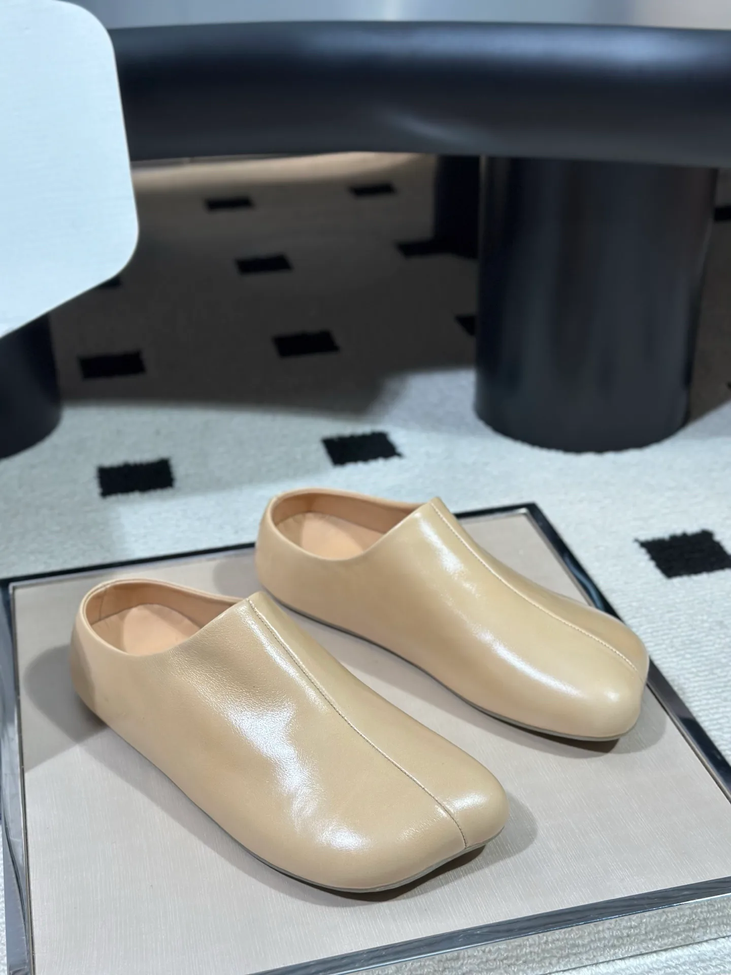 Women's Mules And Clogs MAISON MARGIELA 18041747
