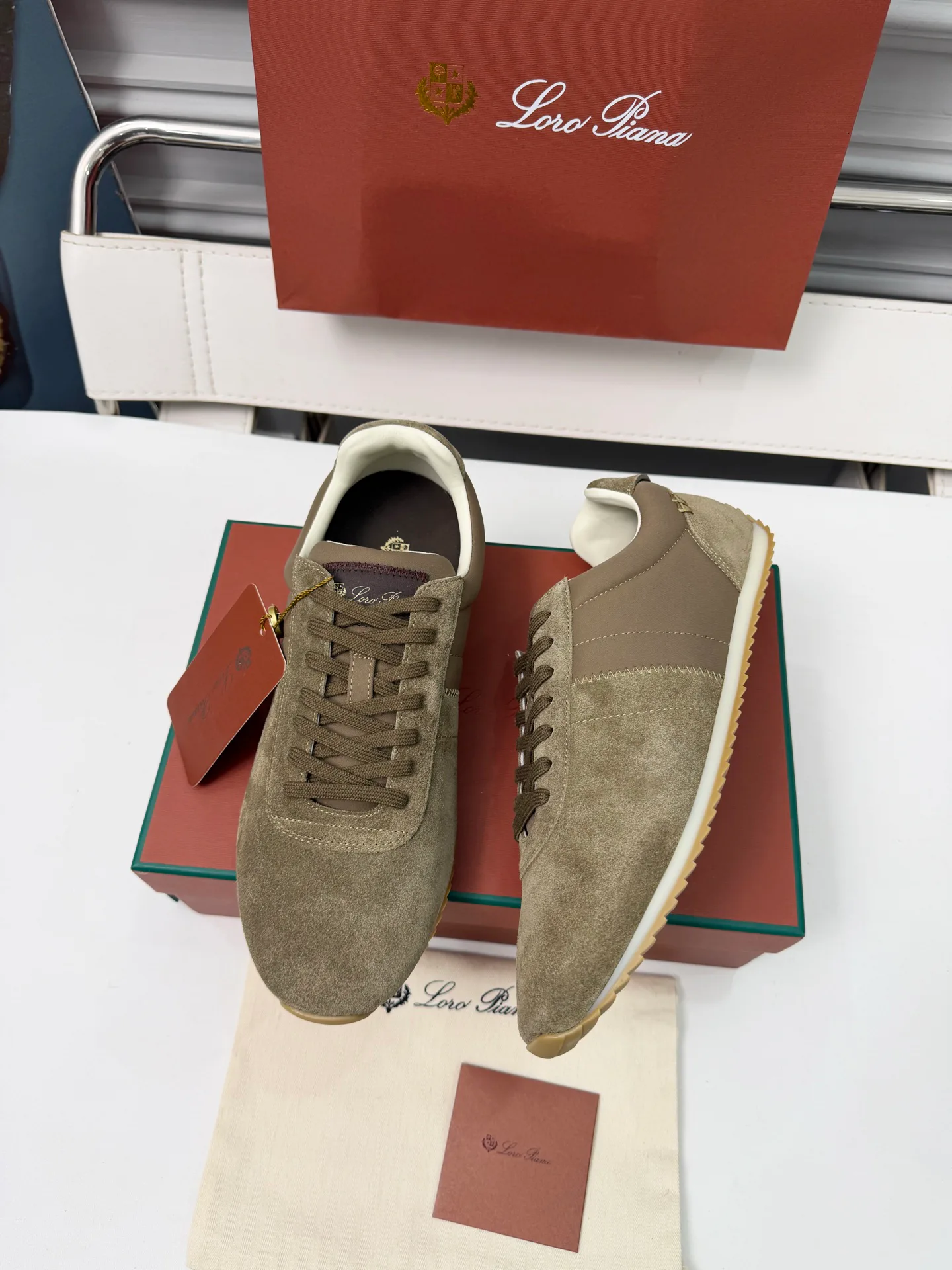 Women's Sneakers LORO PIANA 17467092