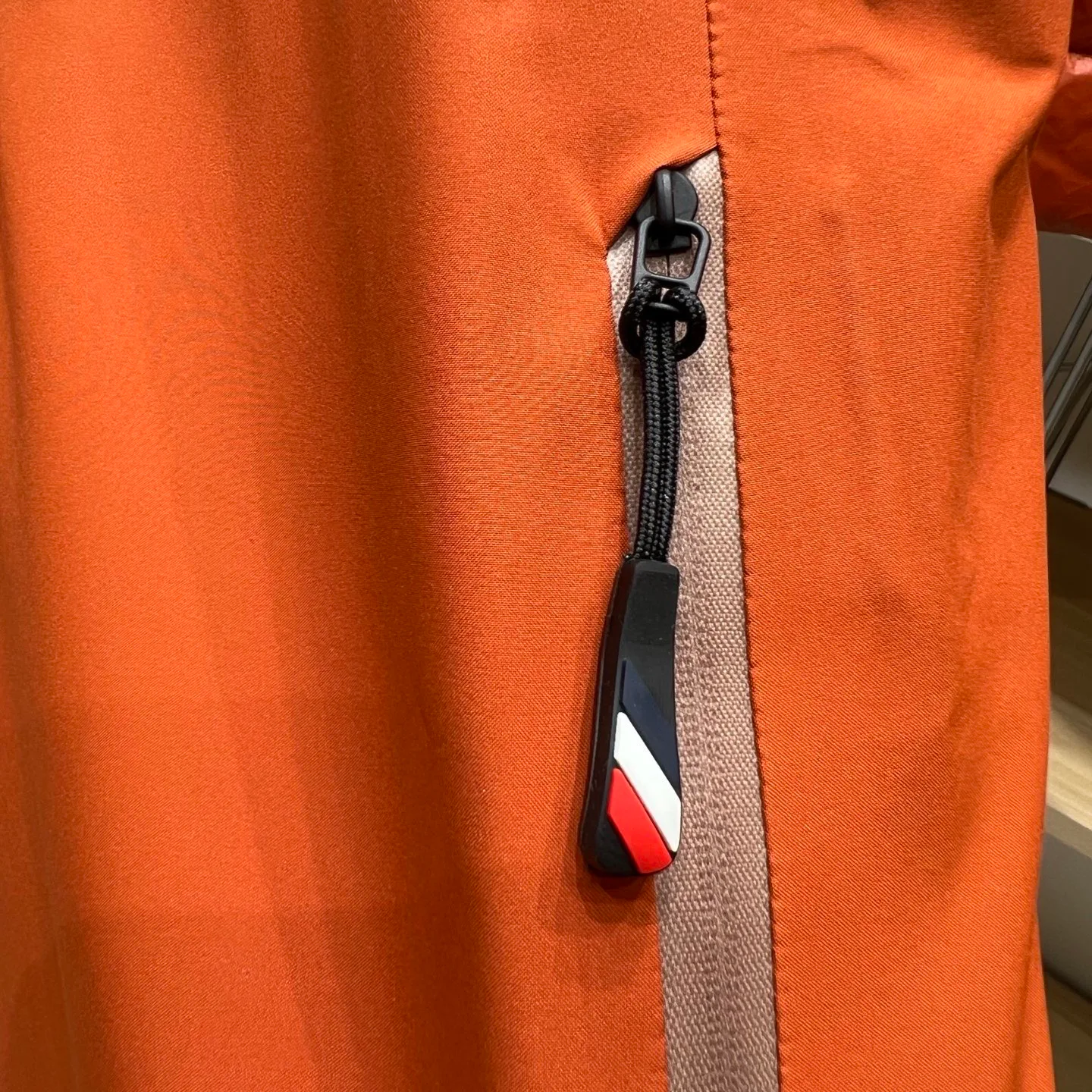 Women's Jackets And Down Jackets MONCLER 18131362