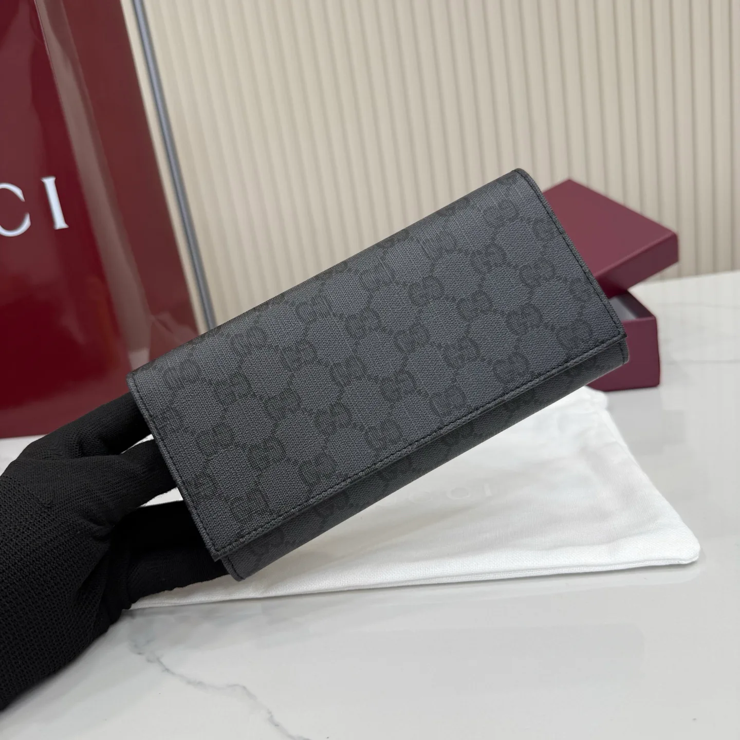 Women's Clutches GUCCI 17948292