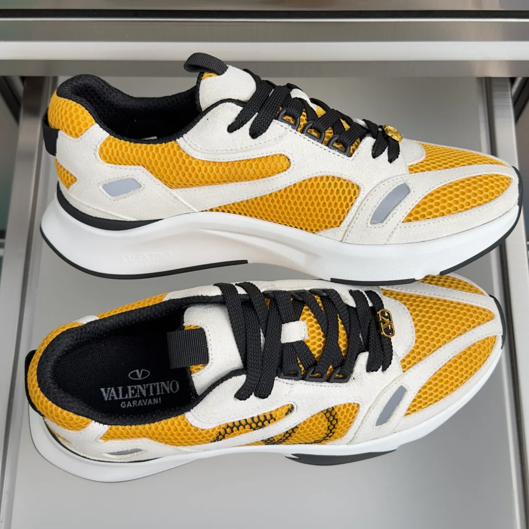 Men's Sneakers VALENTINO 17603082