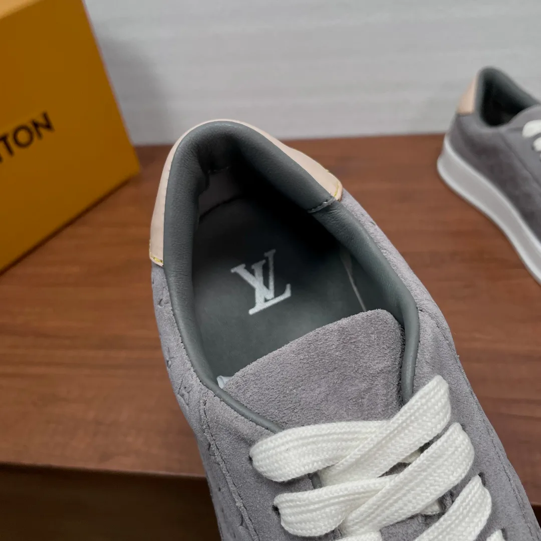 Men's Sneakers LOUIS VUITTON 17542454