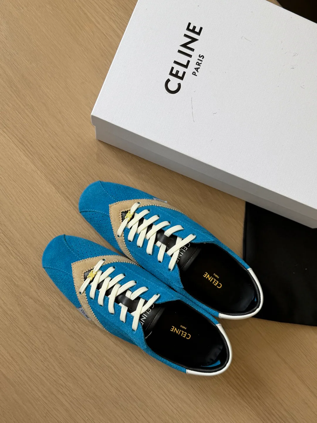 Women's Sneakers CELINE 18224061