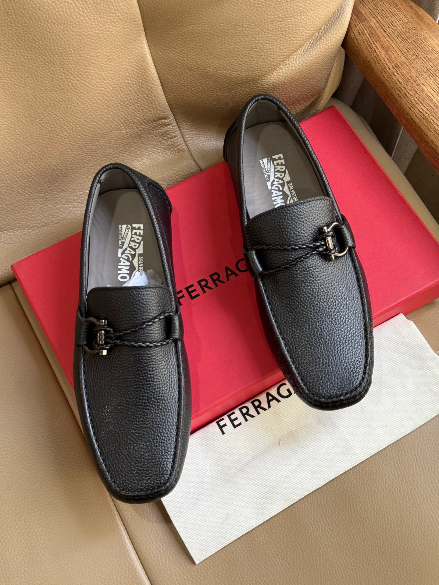 Men's Loafers And Dress Shoes SALVATORE FERRAGAMO 18117108