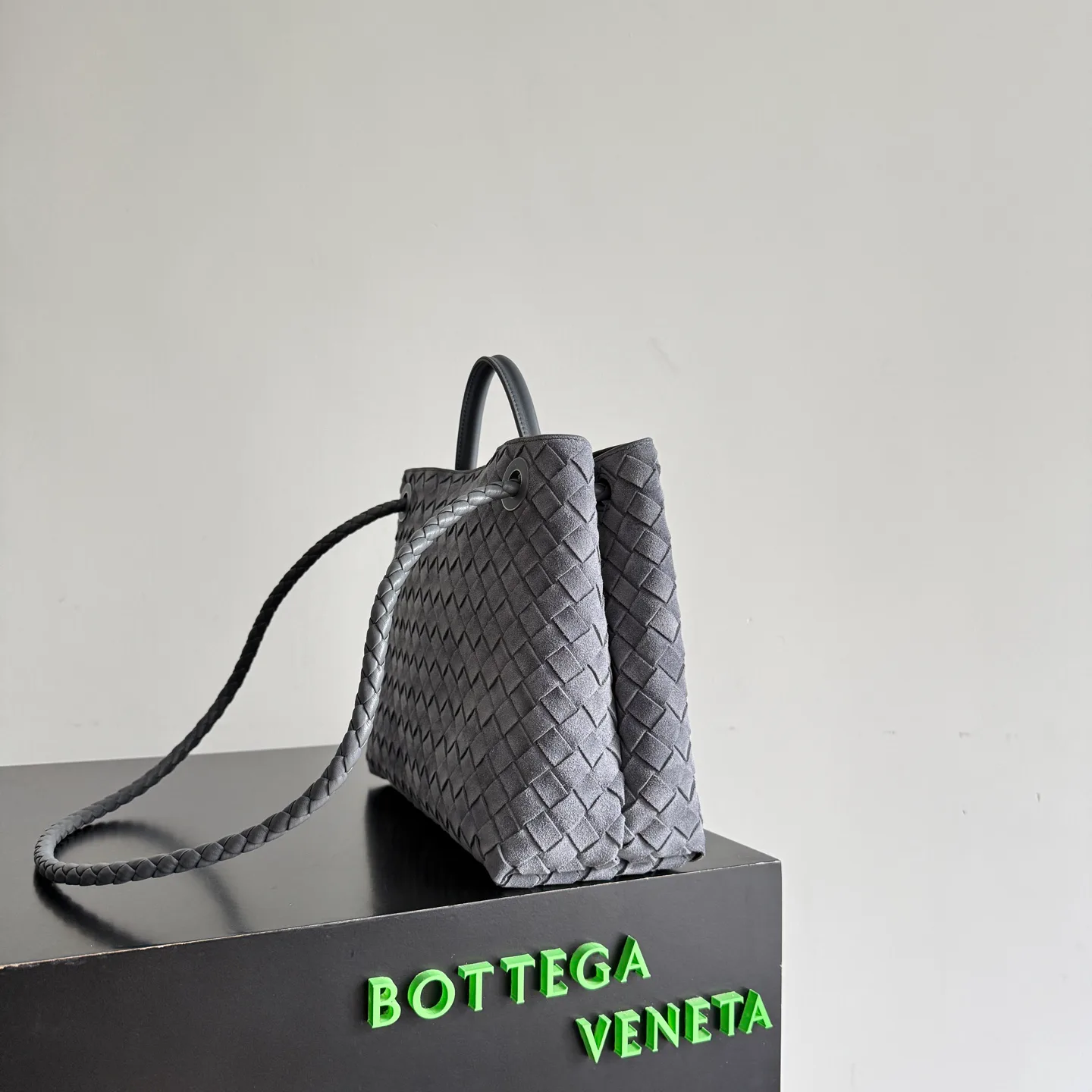 Women's Classic Handbags BOTTEGA VENETA 16890025