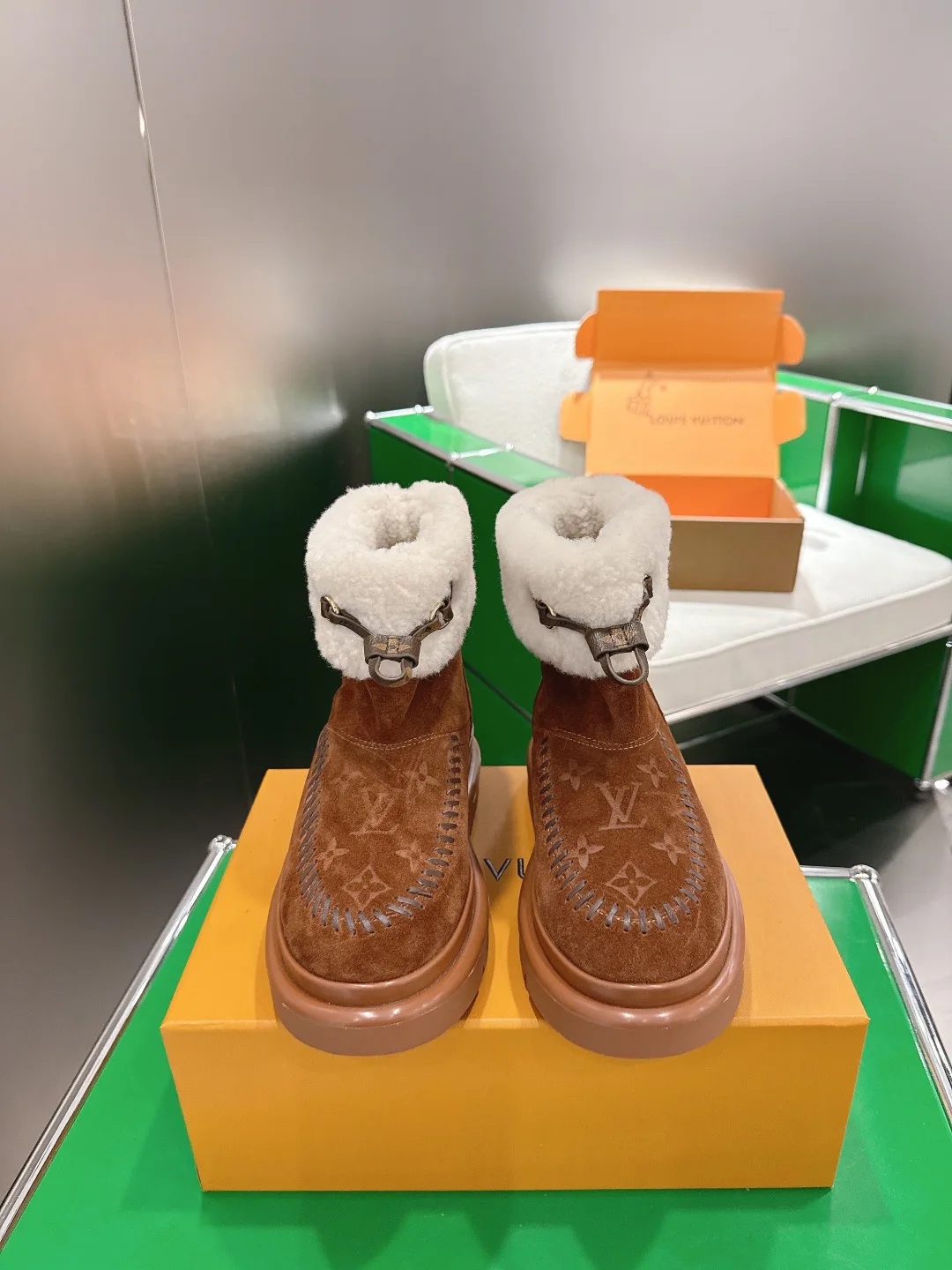 Women's Ugg Boots LOUIS VUITTON 18152826
