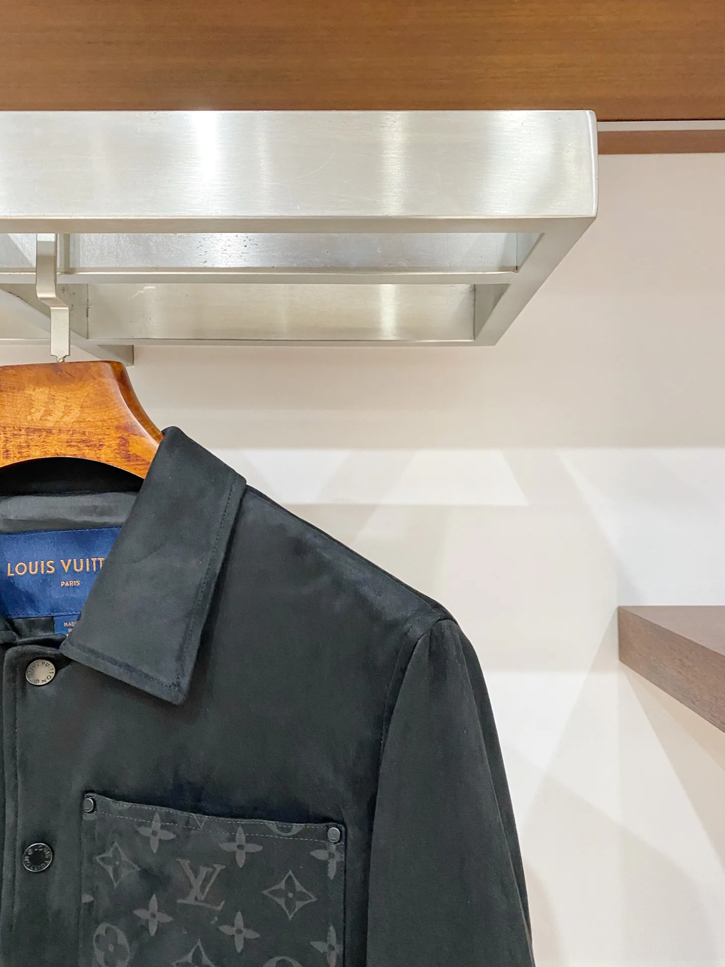 Men's Jackets And Down Jackets LOUIS VUITTON 17967057