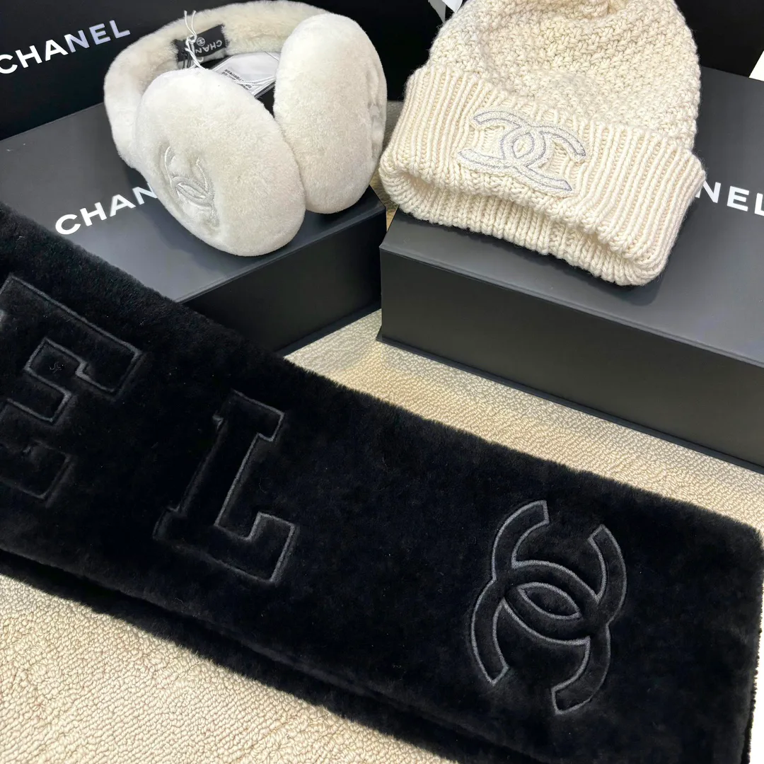 Scarves CHANEL 18347779
