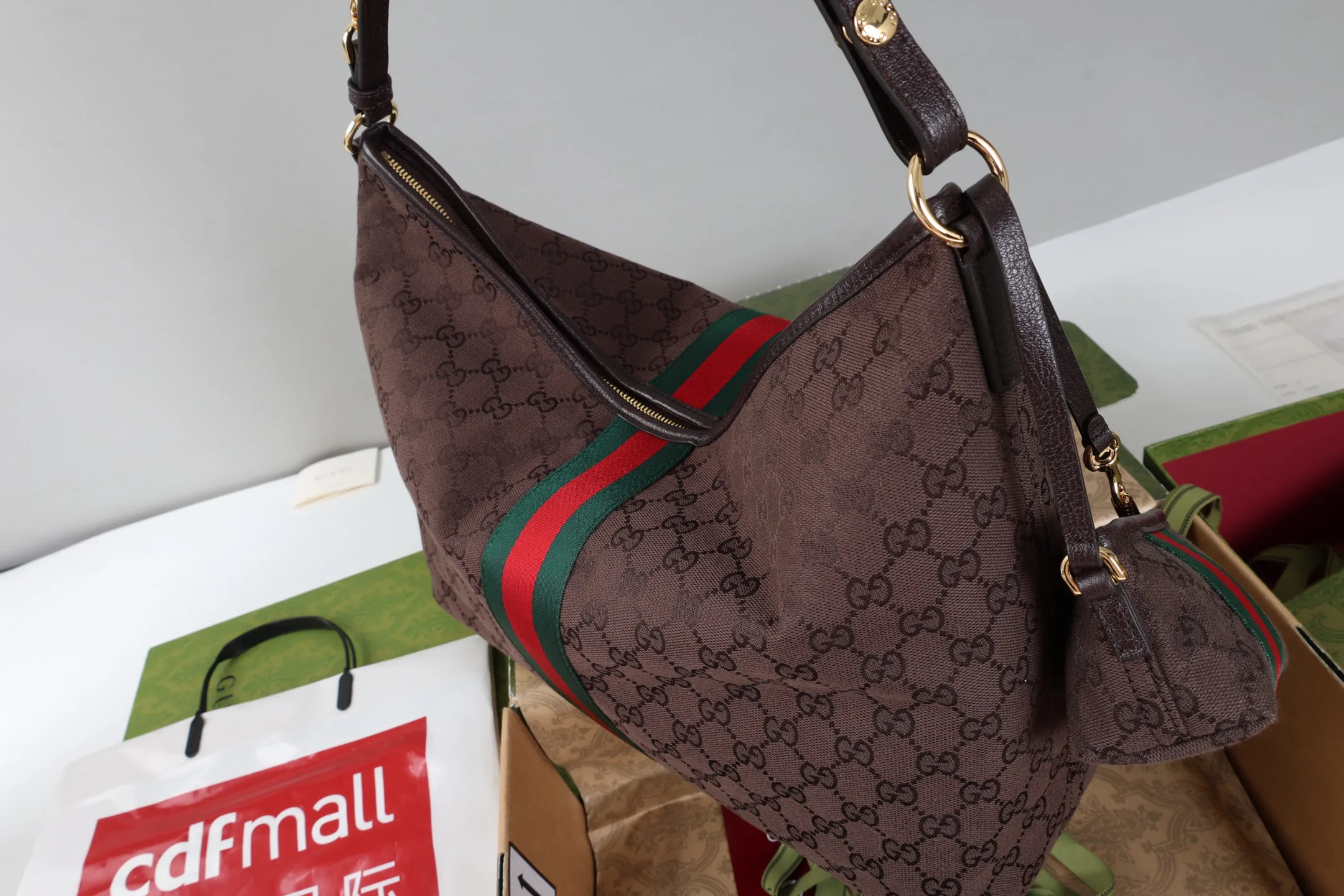 Women's Classic Handbags GUCCI 18250604